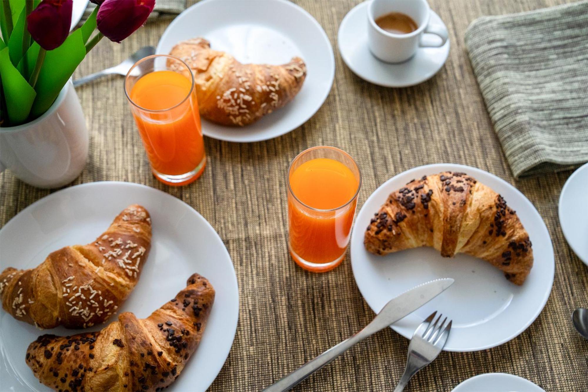 Giualduomo B&B SantʼAgata deʼ Goti Bagian luar foto